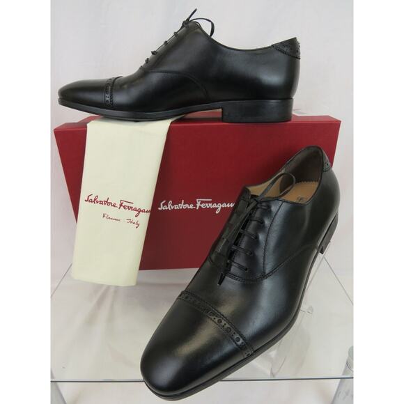 SALVATORE FERRAGAMO BOSTON BLACK BROGUE LEATHER GANCINI BIT OXFORDS US 10.5 EE - Picture 1 of 12